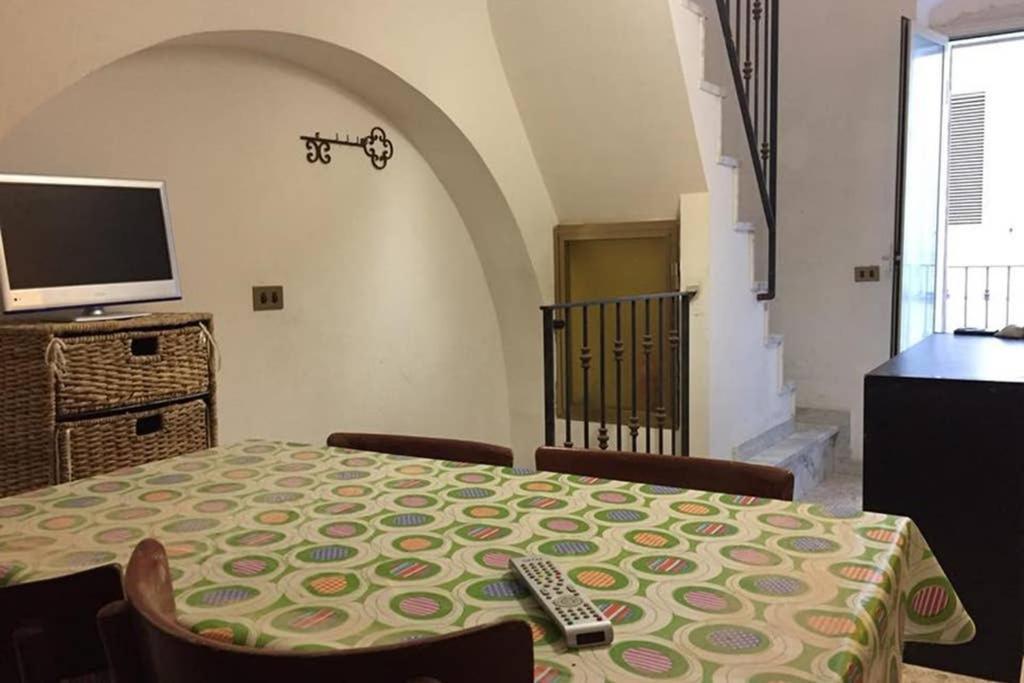 Historic Apartment In Centre Of City 100M To Sea Monopoli Esterno foto